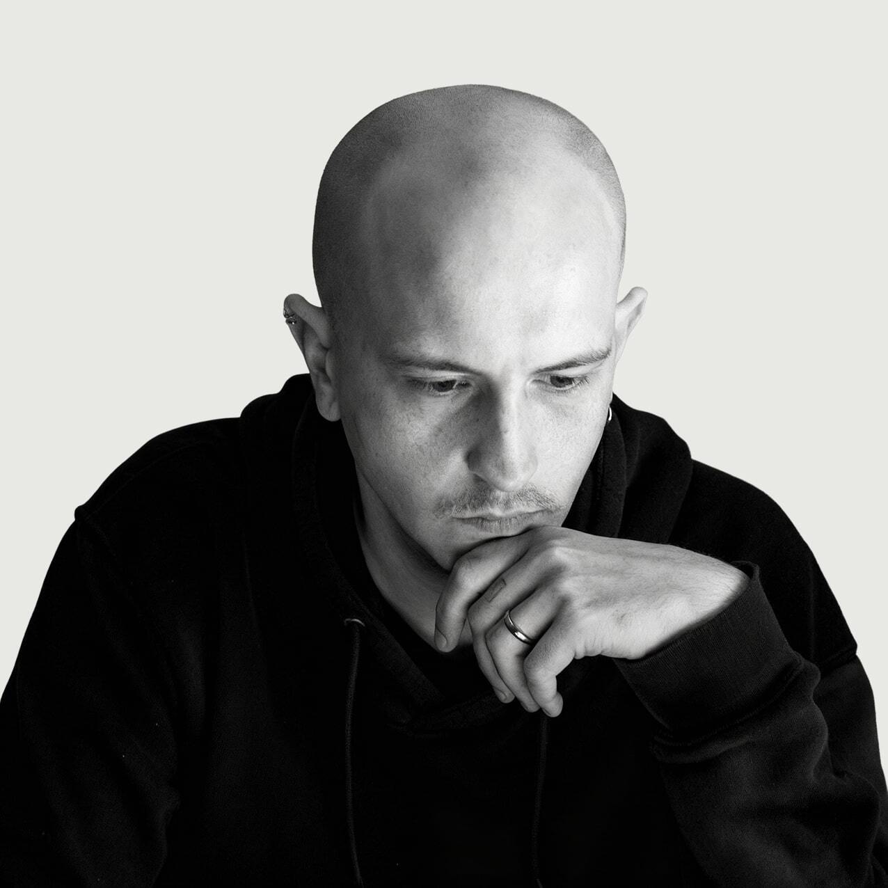 attr-author-photo-5-min